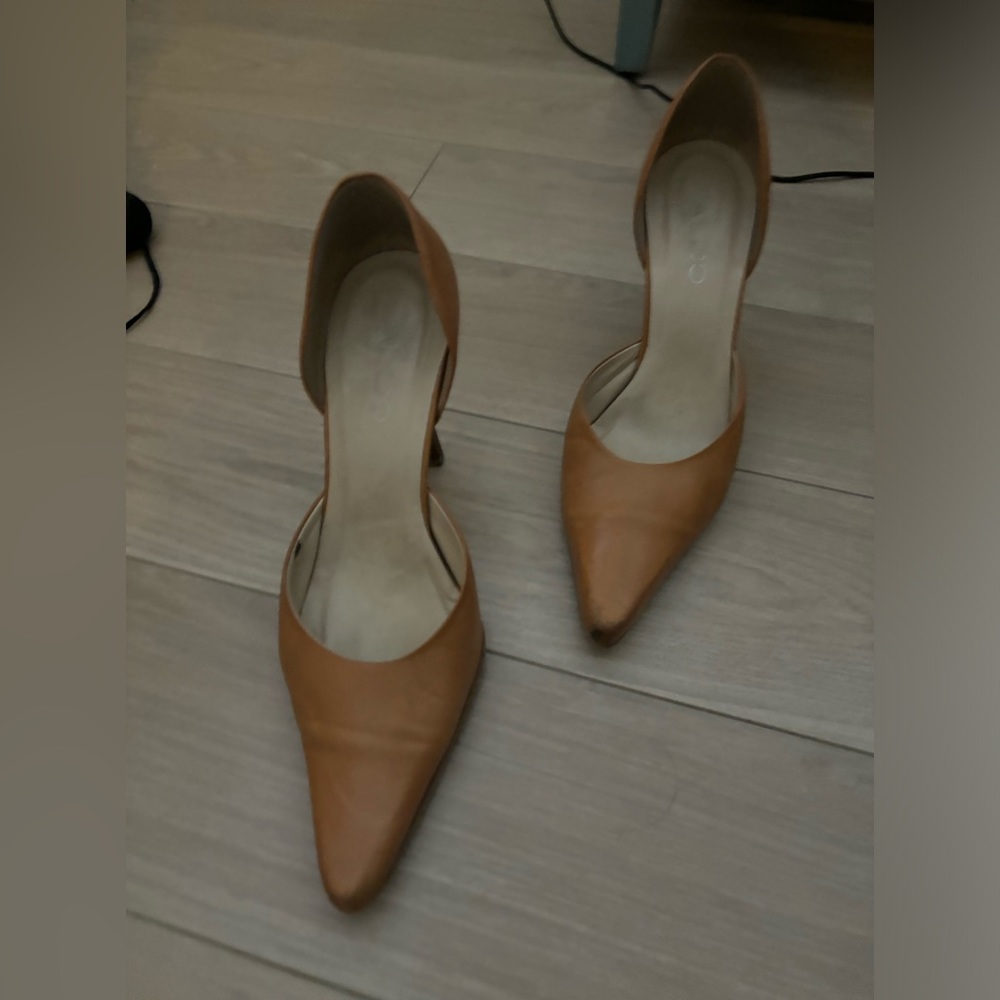 Aldo beige heels in good condition!